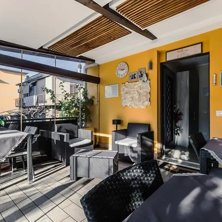 4 Rent Di Cicchinelli Lorella 3* Albano Laziale