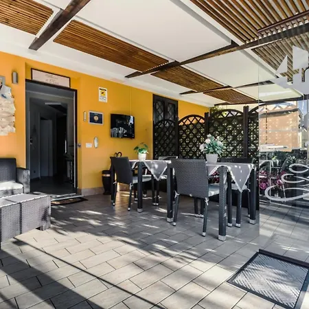 4 Rent Di Cicchinelli Lorella 3*