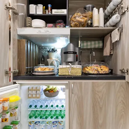 4 Rent Di Cicchinelli Lorella Nocleg ze śniadaniem Albano Laziale