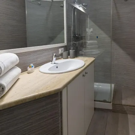4 Rent Di Cicchinelli Lorella 3*