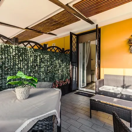4 Rent Di Cicchinelli Lorella Bed & Breakfast 3*