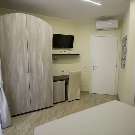 4 Rent Di Cicchinelli Lorella Bed & Breakfast 3*