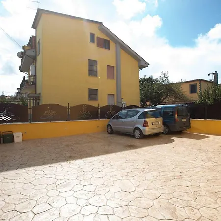 4 Rent Di Cicchinelli Lorella Nocleg ze śniadaniem Albano Laziale