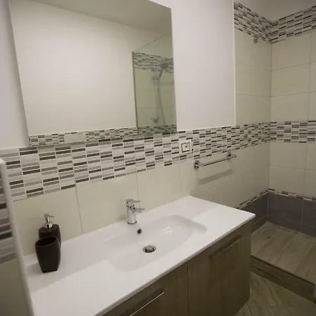 4 Rent Bed & Breakfast 2*